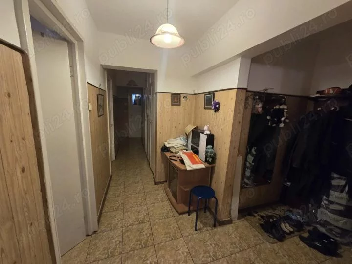 Iancului, Victor Manu, et 2, decomandat, Metrou 6-7 min